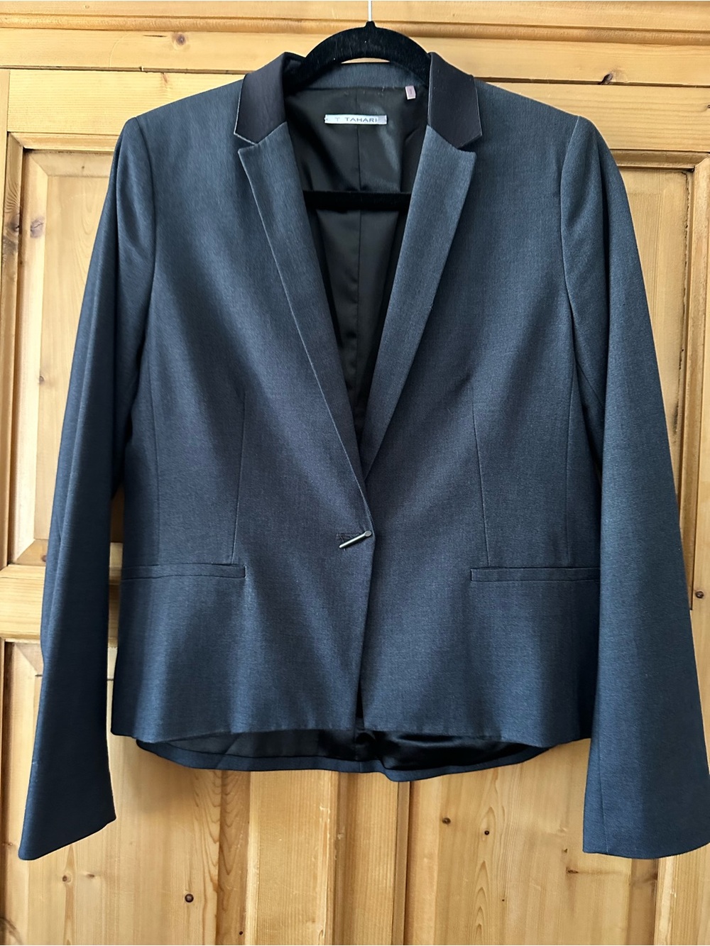 T Tahari Charcoal Gray Single -Button Tailored Blazer